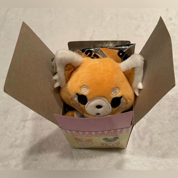 Aggretsuko Retsuko Office Outfit GUND Sanrio Blind Box Series #1 Miniature Plush - Picture 6 of 10